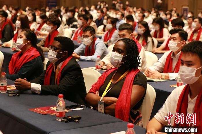 第十六屆“聯(lián)合國(guó)教科文組織孔子教育獎(jiǎng)”9月27日晚在山東曲阜揭曉。梁犇 攝