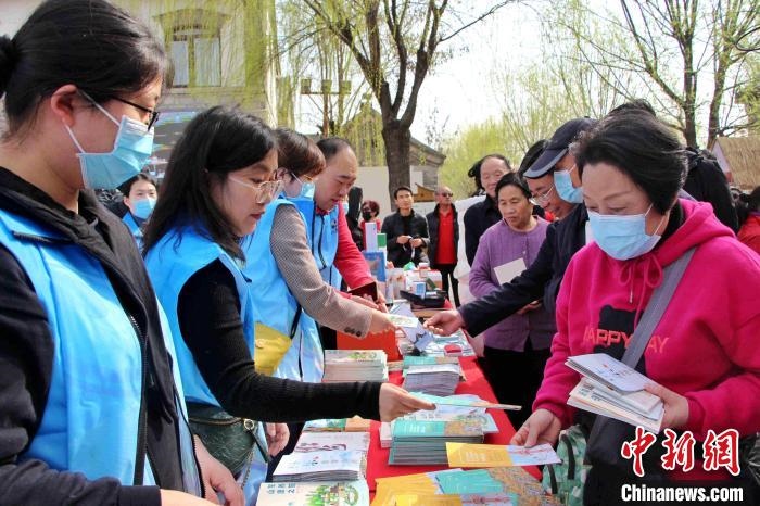 資料圖：山東省文旅廳組織文旅企業(yè)舉行文旅服務(wù)群眾相關(guān)活動?！≮w曉 攝