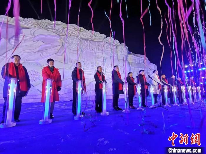 啟動儀式現(xiàn)場?！≮w桂華 攝