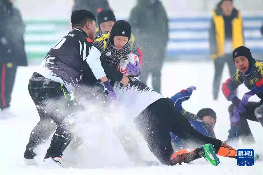 （新華全媒頭條·圖文互動）（3）愿景照進(jìn)現(xiàn)實 共赴冰雪之約——“帶動三億人參與冰雪運(yùn)動”掃描