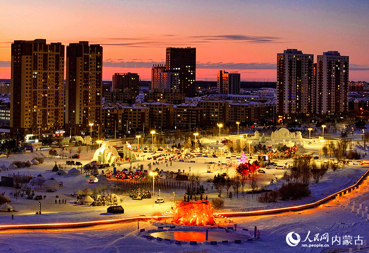 2024年12月20日拍攝的呼倫貝爾市城市越野滑雪公園景色（無人機(jī)照片）。王正攝