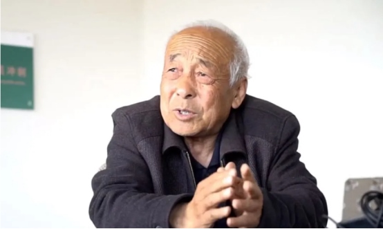 世界地球日，不忘治沙人1782.png