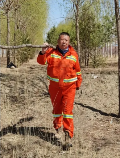 世界地球日，不忘治沙人3389.png