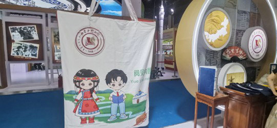 1752762575626886.jpg 眼福5.jpg