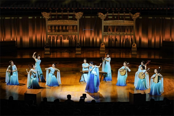 音樂會(huì)現(xiàn)場。中央民族樂團(tuán)供圖，房瀟攝
