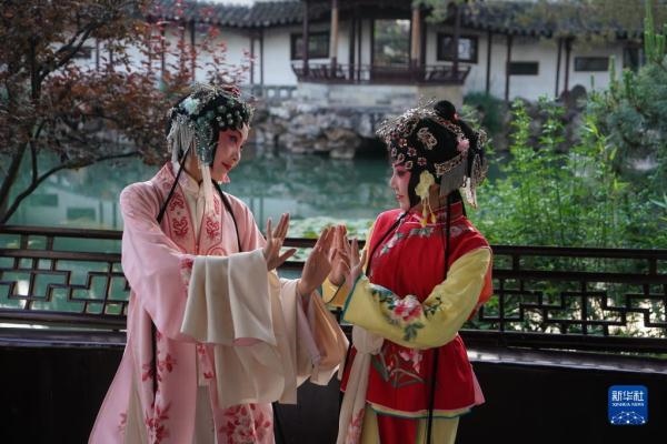 鏡觀(guān)中國(guó)丨雙面“繡”姑蘇