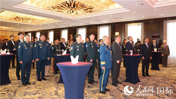 中國駐蒙古國使館慶祝建軍96周年招待會現(xiàn)場。人民網(wǎng)記者 霍文攝