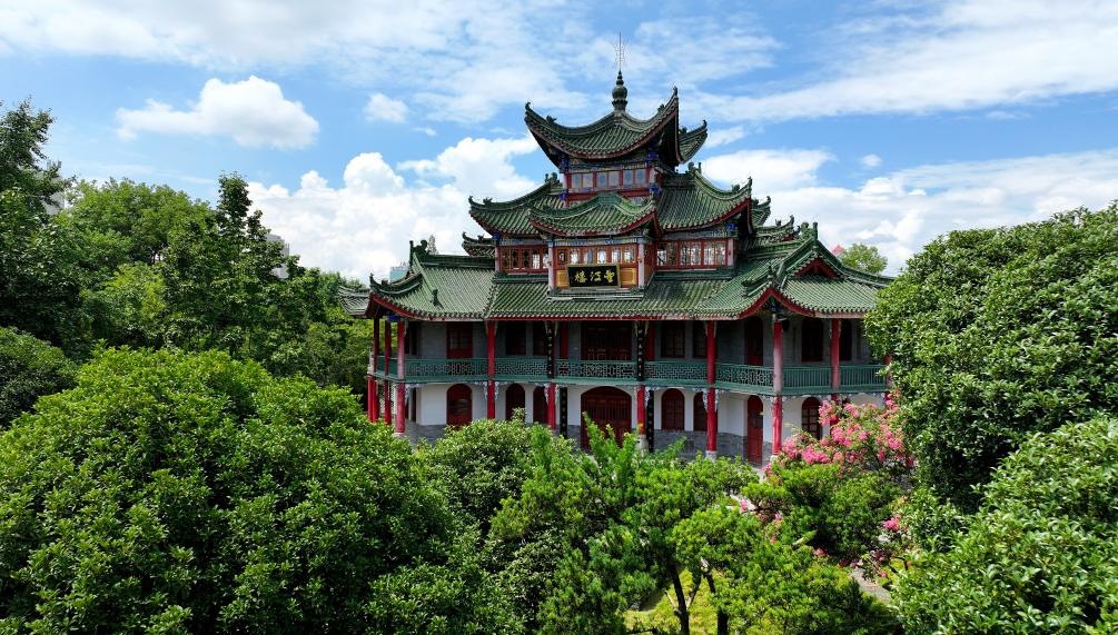 近日拍攝的陜西省漢中市博物館望江樓。新華社記者 劉瀟 攝