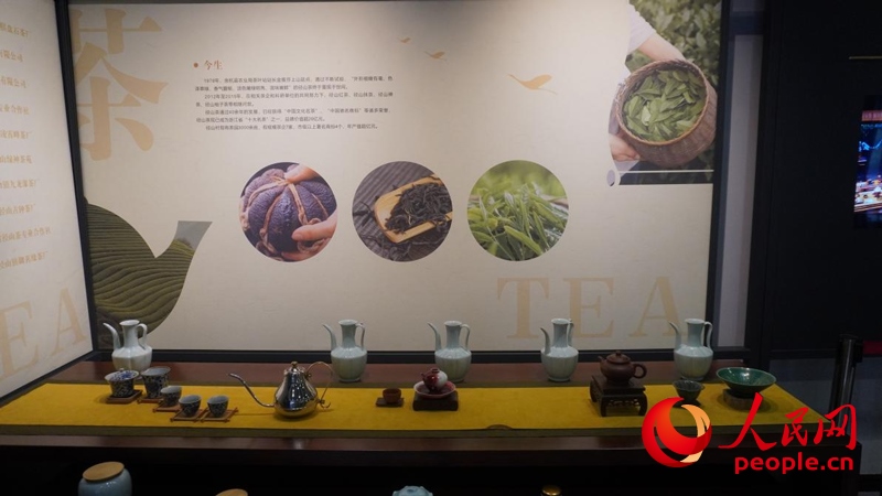余杭區(qū)徑山鎮(zhèn)徑山村鄉(xiāng)村客廳的文創(chuàng)館。人民網肖聰聰攝