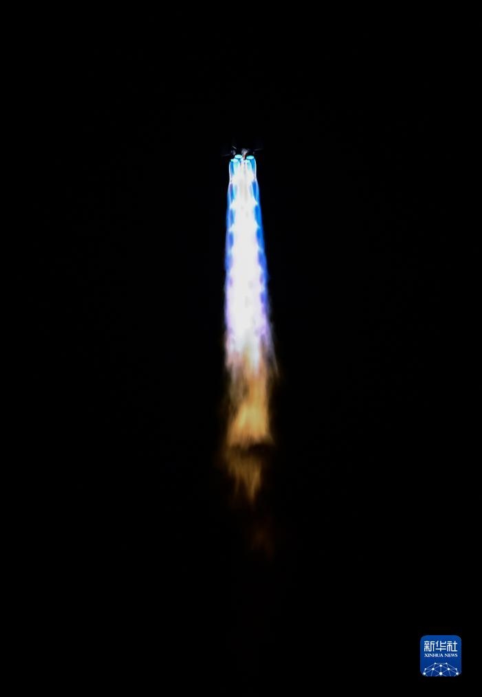 9月7日02時14分，我國在酒泉衛(wèi)星發(fā)射中心使用長征四號丙運載火箭，成功將遙感三十三號03星發(fā)射升空，衛(wèi)星順利進入預定軌道，發(fā)射任務獲得圓滿成功。新華社發(fā)（汪江波 攝）