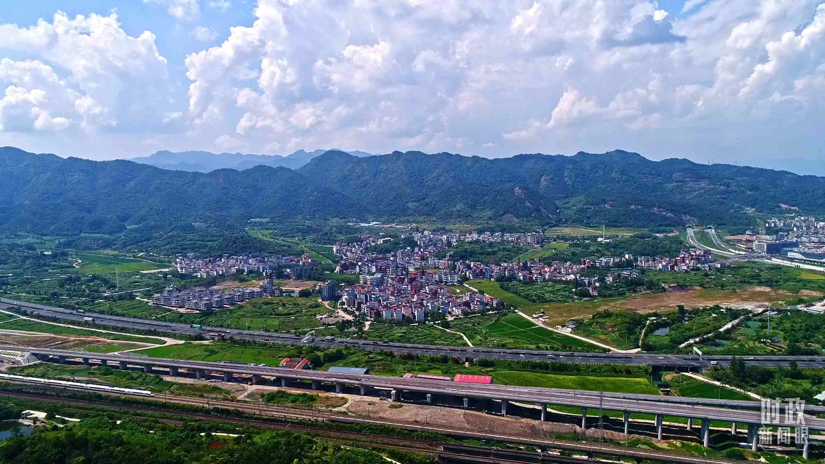 △李祖村航拍。（總臺央視記者范凱拍攝）