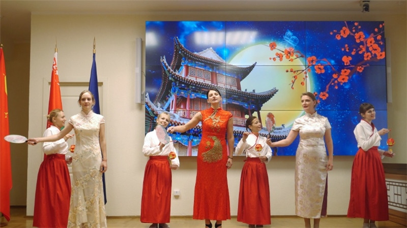 白俄羅斯國立大學(xué)孔子學(xué)院的中秋晚會。受訪者供圖