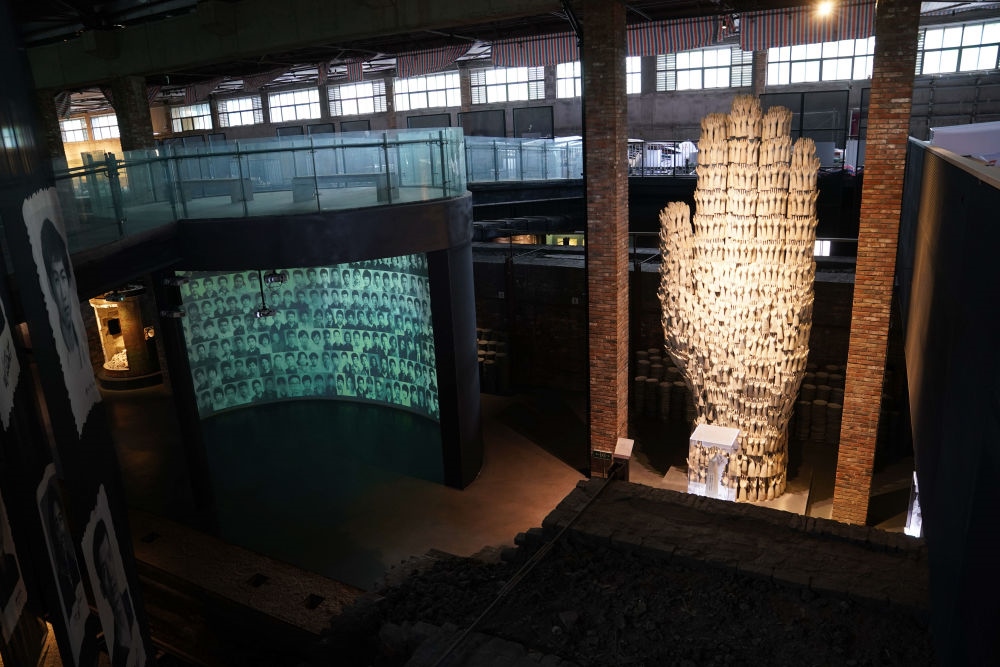 ↑這是景德鎮(zhèn)陶瓷工業(yè)遺產(chǎn)博物館內(nèi)景（2023年5月16日攝）。