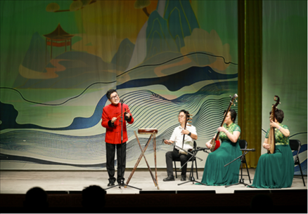 演出現(xiàn)場(chǎng)。中國(guó)煤礦文工團(tuán)供圖