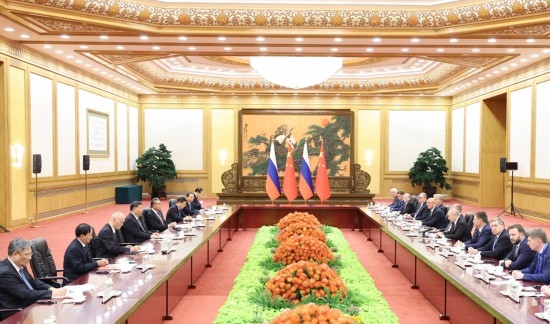 10月18日中午，國家主席習(xí)近平在北京人民大會(huì)堂同來華出席第三屆“一帶一路”國際合作高峰論壇的俄羅斯總統(tǒng)普京舉行會(huì)談。新華社記者 姚大偉 攝