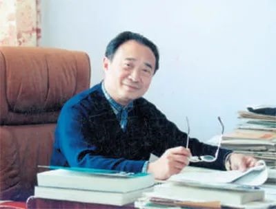 中年時的鐘萬勰。大連理工大學(xué)供圖
