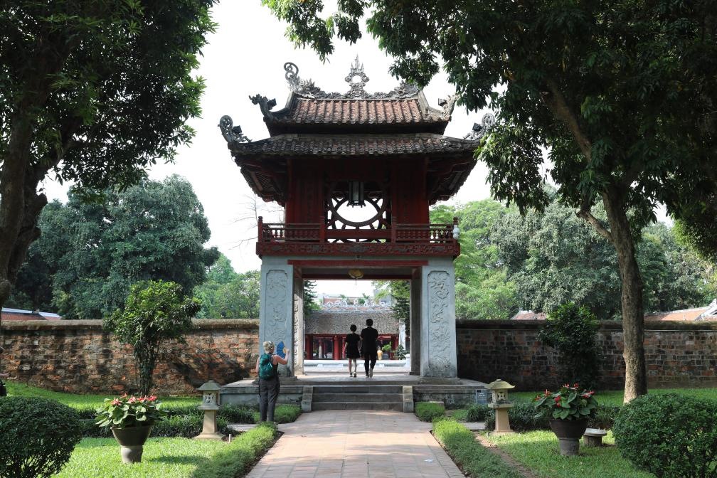 這是越南首都河內(nèi)文廟內(nèi)的奎文閣。