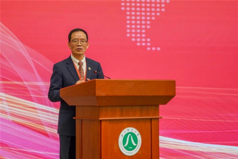 國務(wù)院學(xué)位委員會區(qū)域國別學(xué)學(xué)科評議組秘書長、浙江師范大學(xué)非洲研究院（非洲區(qū)域國別學(xué)院）院長劉鴻武致辭。主辦方供圖