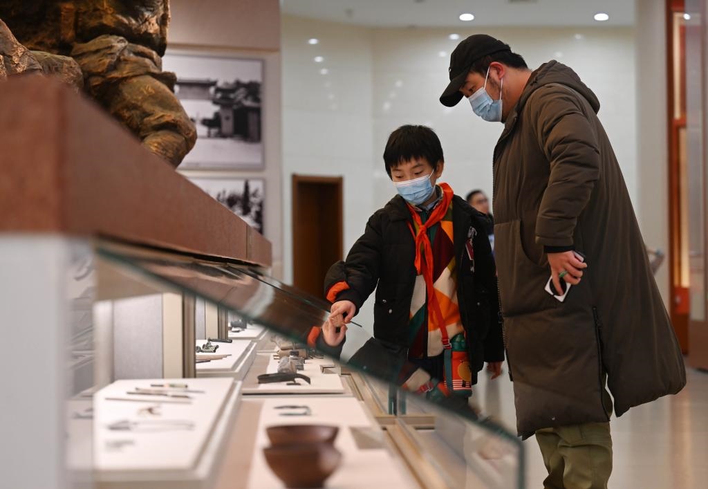 2024年1月29日，市民在平津戰(zhàn)役紀(jì)念館參觀。