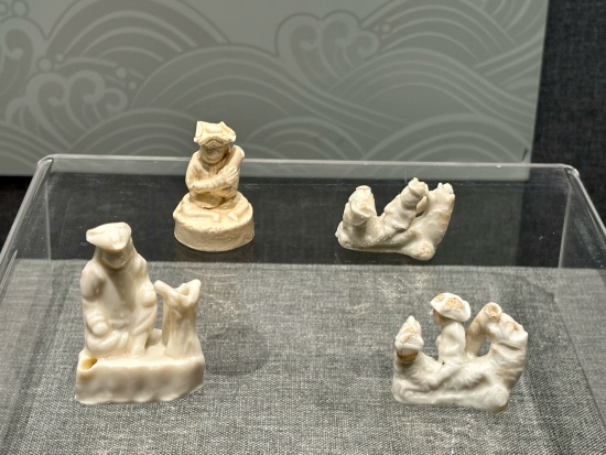 德化縣陶瓷博物館陳列的荷蘭人口哨。人民網(wǎng)記者 金慧慧攝