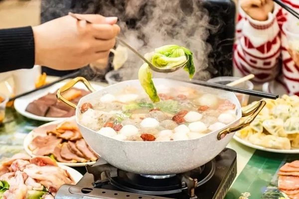 華南理工大學(xué)推出火鍋年夜飯。校方供圖