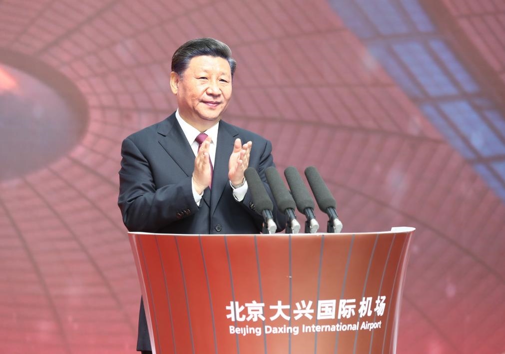 2019年9月25日，習(xí)近平總書記出席北京大興國(guó)際機(jī)場(chǎng)投運(yùn)儀式并宣布機(jī)場(chǎng)正式投入運(yùn)營(yíng)。新華社記者 鞠鵬 攝