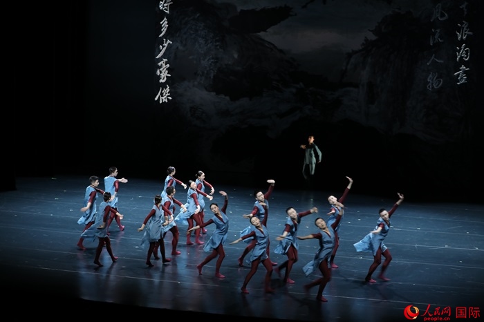 《詩憶東坡》美國(guó)巡演將持續(xù)2周，在華盛頓、紐約進(jìn)行共計(jì)8場(chǎng)演出。人民網(wǎng)記者 李志偉攝