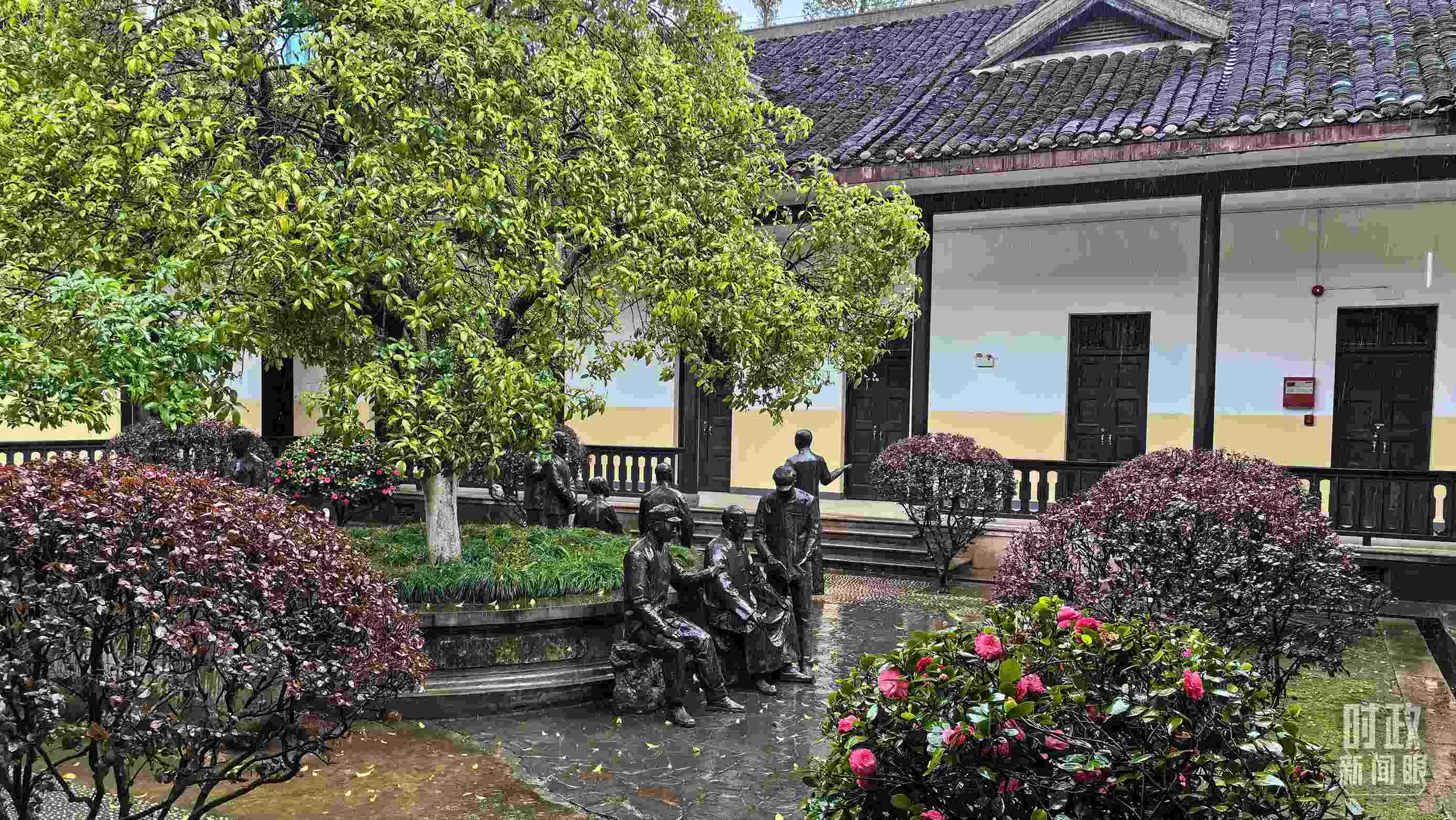 △湖南第一師范學(xué)院（城南書院校區(qū)）校園里。（總臺(tái)央視記者趙化拍攝）