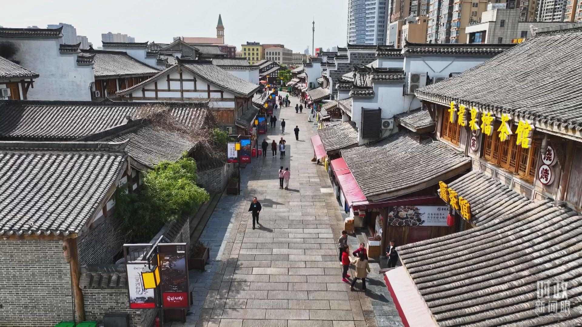 △常德河街。（總臺(tái)記者姚鵬、溫盛強(qiáng)拍攝）