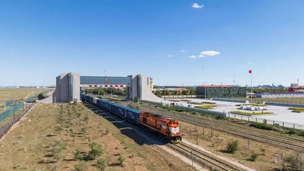 全國鐵路實行新的貨物列車運行圖。國鐵集團供圖