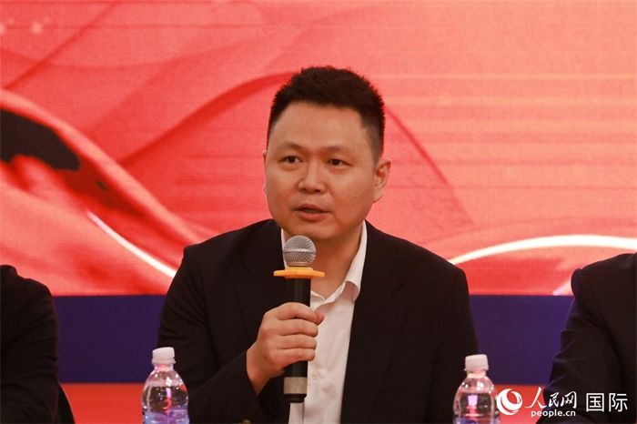 中國駐里約熱內盧總領館副總領事王尉育在座談會上致辭。人民網記者 陳海琪攝