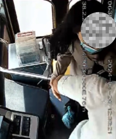 公交車上他一聲大吼！魏杰，好樣的！