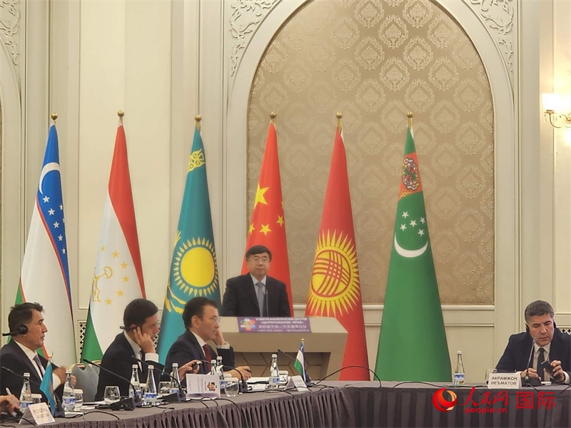 中國社會(huì)科學(xué)院俄羅斯東歐中亞研究所所長孫壯志致辭。人民網(wǎng)記者 李強(qiáng)攝