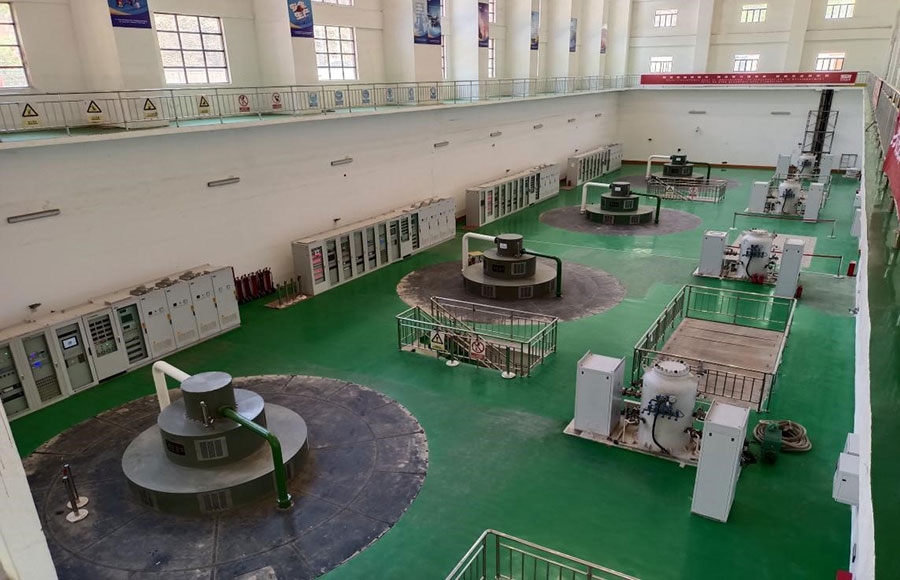  剛果（金）布桑加水電站四臺(tái)發(fā)電機(jī)組。中鐵資源集團(tuán)供圖