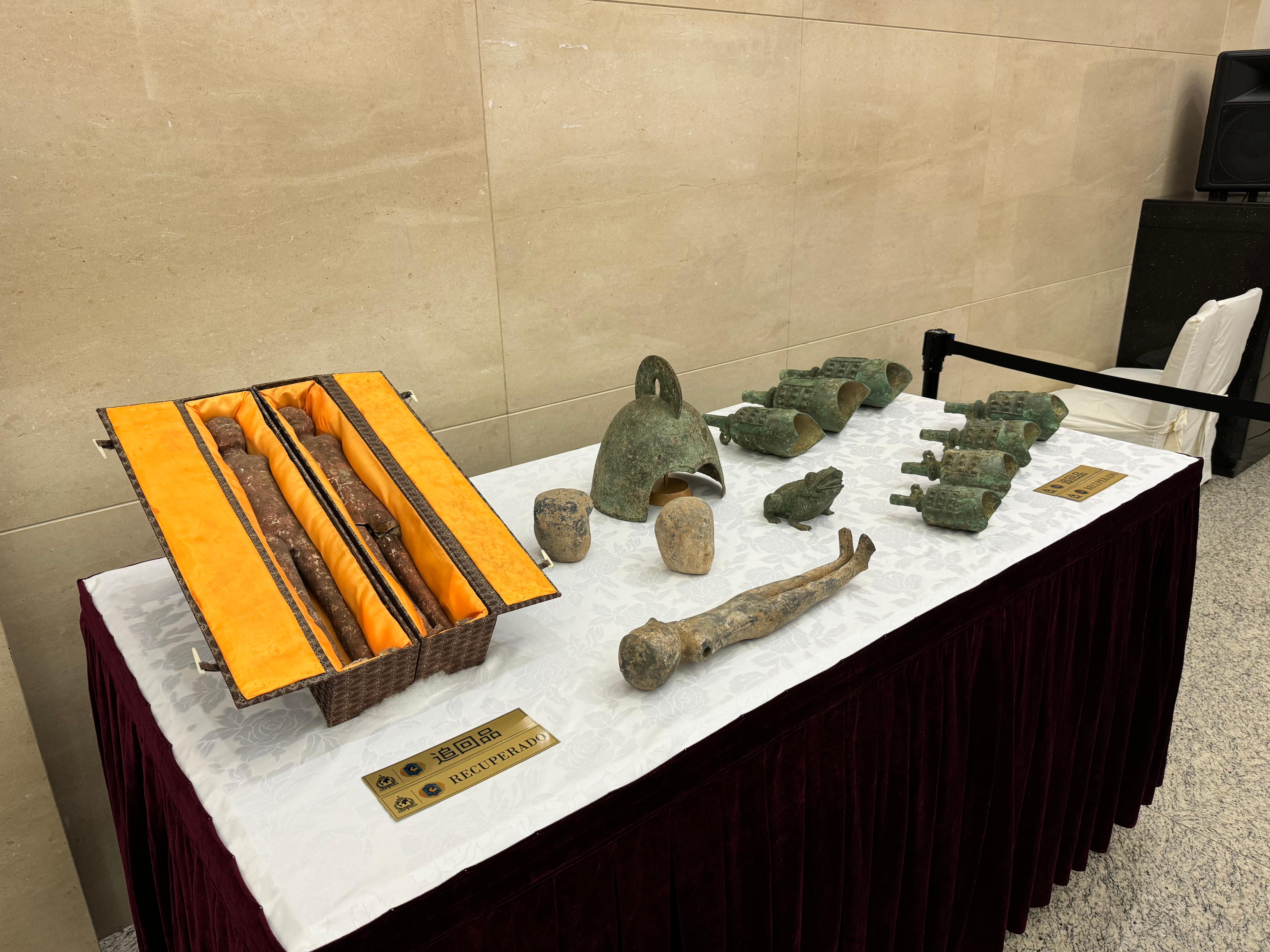 阿根廷返還的14件文物藝術(shù)品。國家文物局供圖
