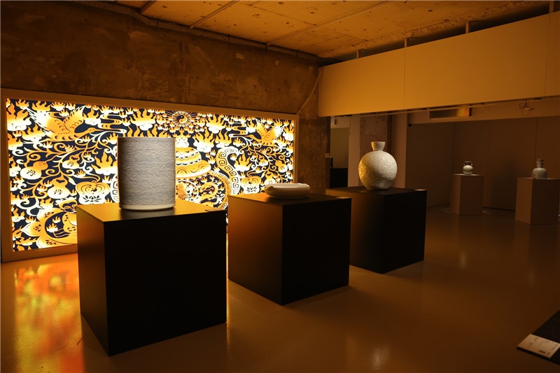 《新生萬物-中國非遺與當(dāng)代設(shè)計(jì)展》展廳。陽光媒體集團(tuán)供圖