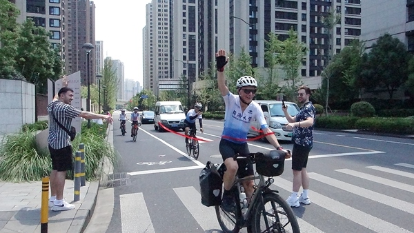 Ole Bouman的騎行之旅。校方供圖