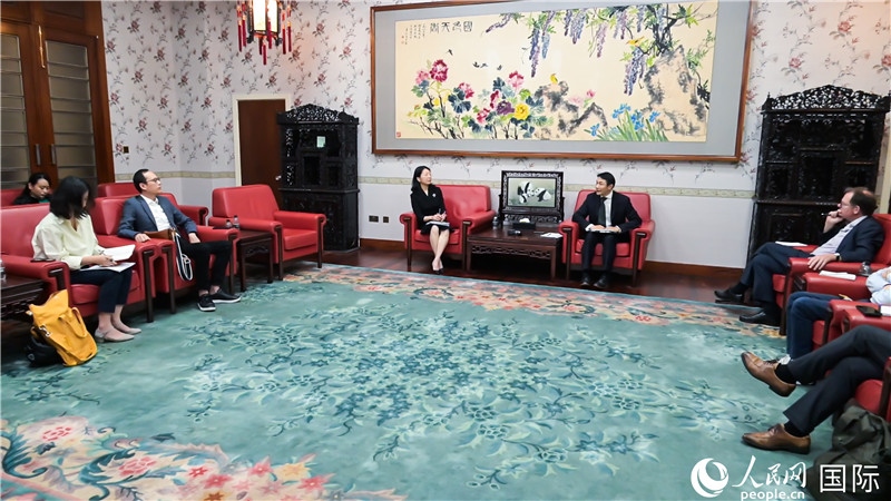 中外媒體吹風(fēng)會(huì)現(xiàn)場。 人民網(wǎng) 郭錦標(biāo)攝
