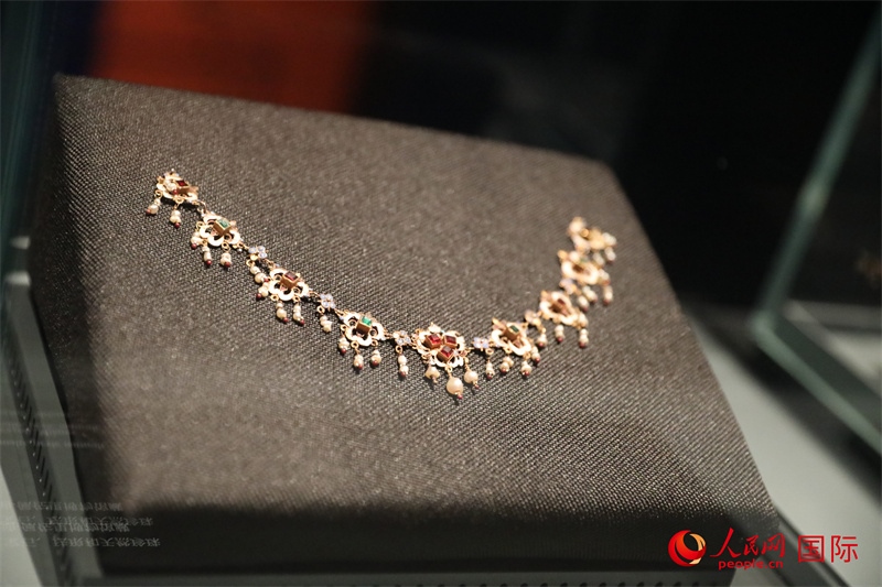 展覽“傳奇之旅：馬可·波羅與絲綢之路上的世界”展品。人民網(wǎng) 殷韜攝