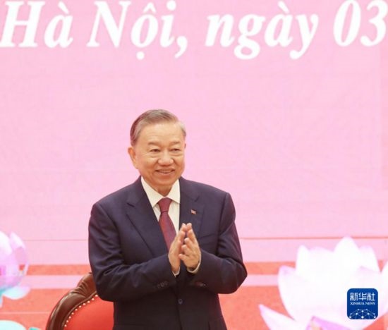 8月3日，在越南河內(nèi)，蘇林出席新聞發(fā)布會。新華社/越通社