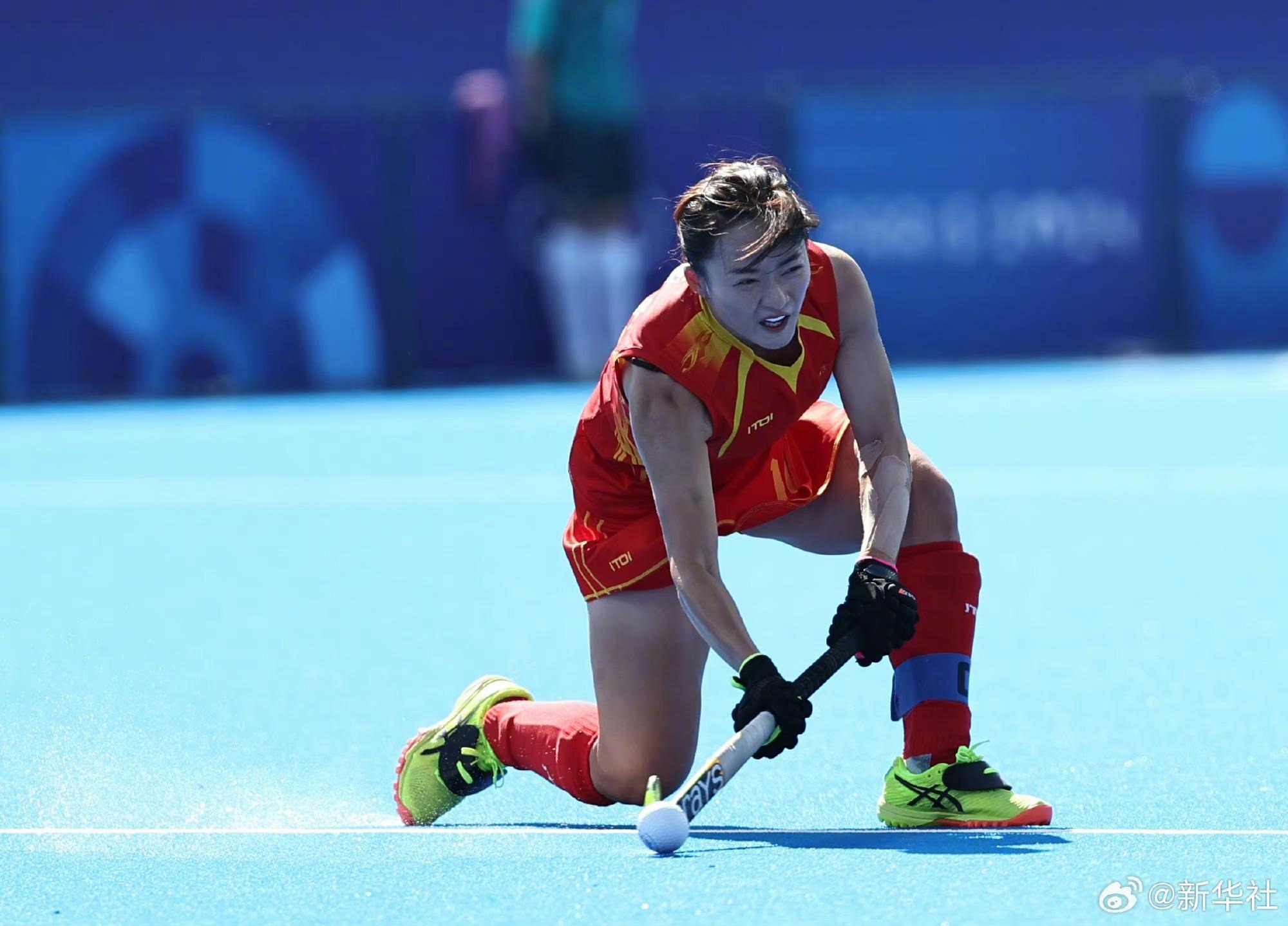 巴黎奧運(yùn)會上，中國女子曲棍球隊(duì)在賽場揮灑汗水