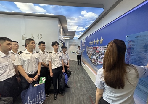 南京航空航天大學(xué)學(xué)子赴多地開(kāi)展社會(huì)實(shí)踐。校方供圖