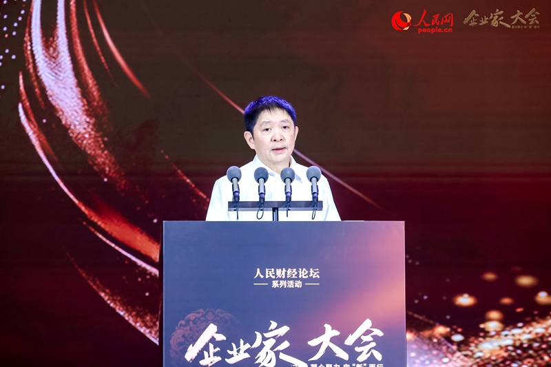 冠達控股集團董事局主席彭建虎。人民網(wǎng)記者 孫博洋攝