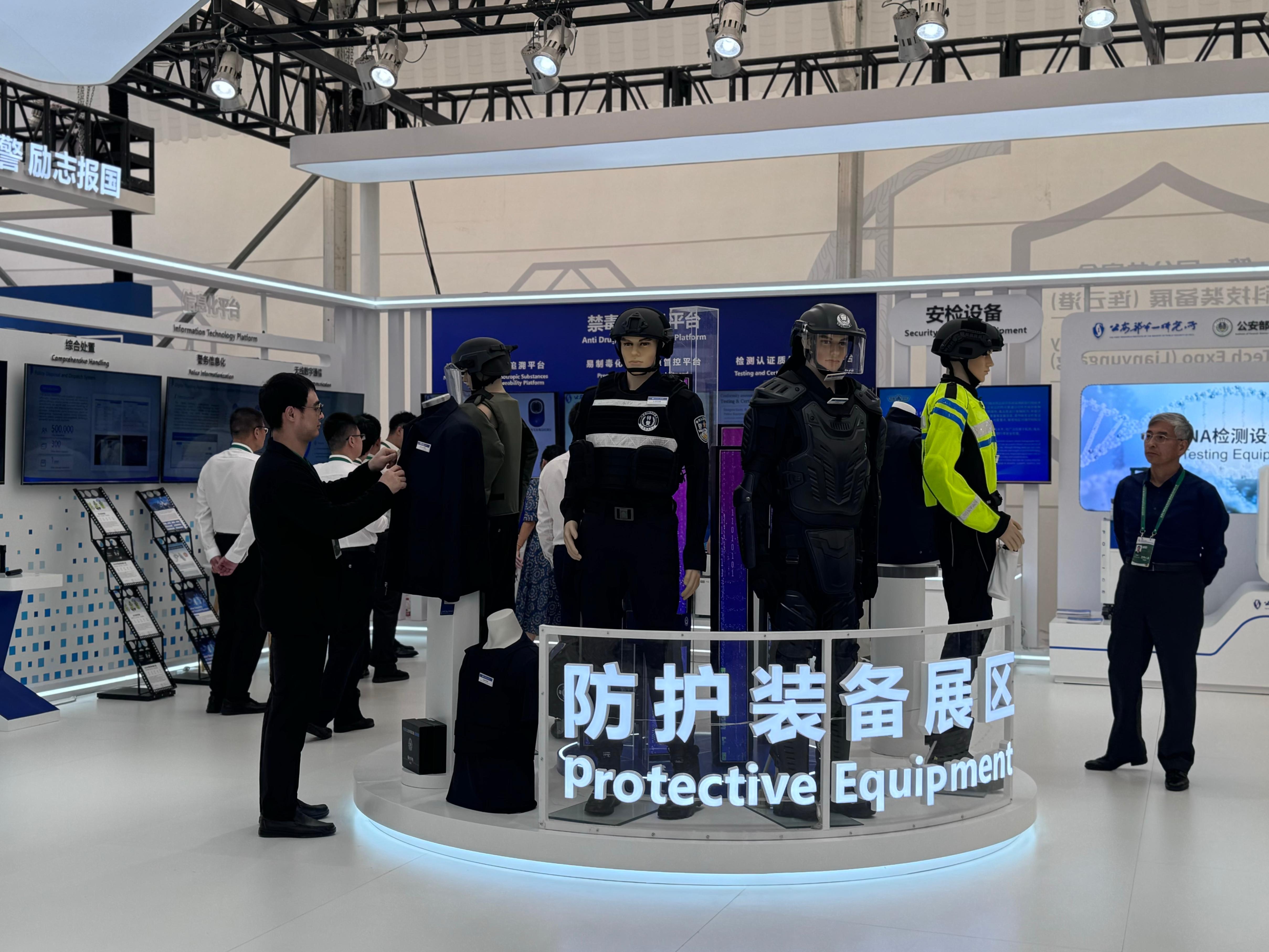 公共安全科技裝備展（連云港）現(xiàn)場(chǎng)。人民網(wǎng)記者 郝萍攝