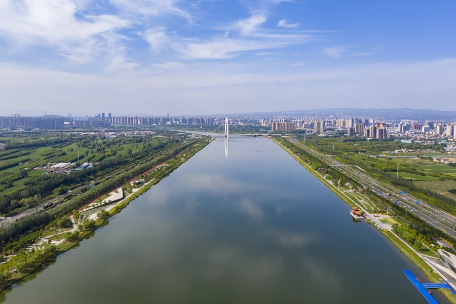 這是2023年6月27日在山西省太原市拍攝的汾河（無(wú)人機(jī)照片）。新華社記者 楊晨光 攝