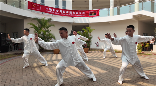 武術(shù)表演《武風(fēng)琳瑯》。內(nèi)圖大學(xué)孔子學(xué)院供圖