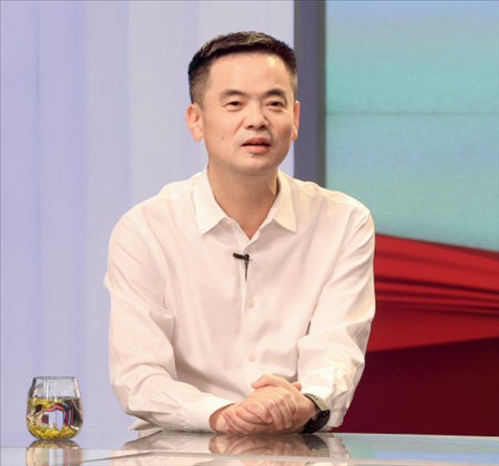 采訪對(duì)象：湖州市委常委、安吉縣委書(shū)記楊衛(wèi)東