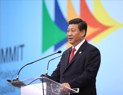 2014年7月15日，國家主席習(xí)近平在巴西福塔萊薩出席金磚國家領(lǐng)導(dǎo)人第六次會晤并發(fā)表重要講話。新華社記者 蘭紅光 攝