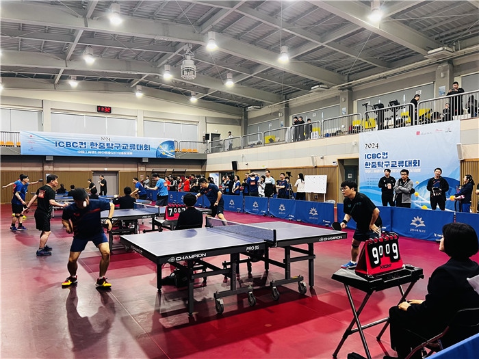 圖為中韓業(yè)余乒乓球友誼賽現(xiàn)場。 首爾中國文化中心供圖