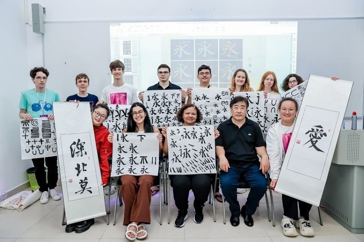 深北莫舉行文化交流活動(dòng)。深北莫供圖